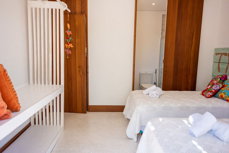 Casa pé na areia no Cond. Aguas dAjuda