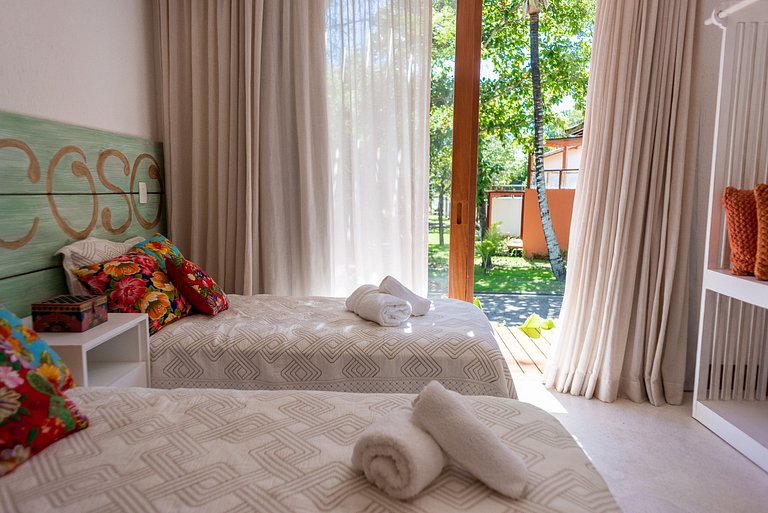 Casa luxo pé na areia no melhor cond. de Arraial