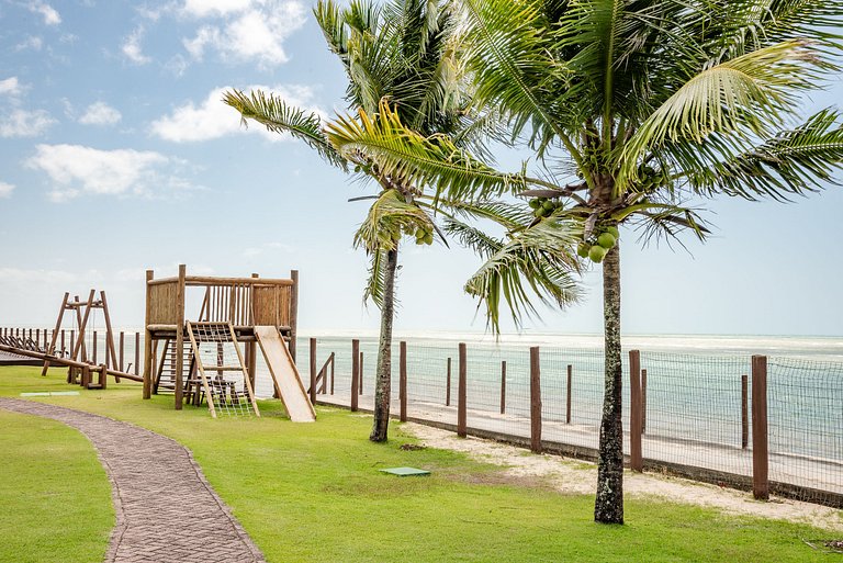 Casa luxo pé na areia no melhor cond. de Arraial