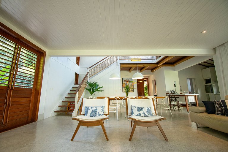 Amazing Beach House close to everything